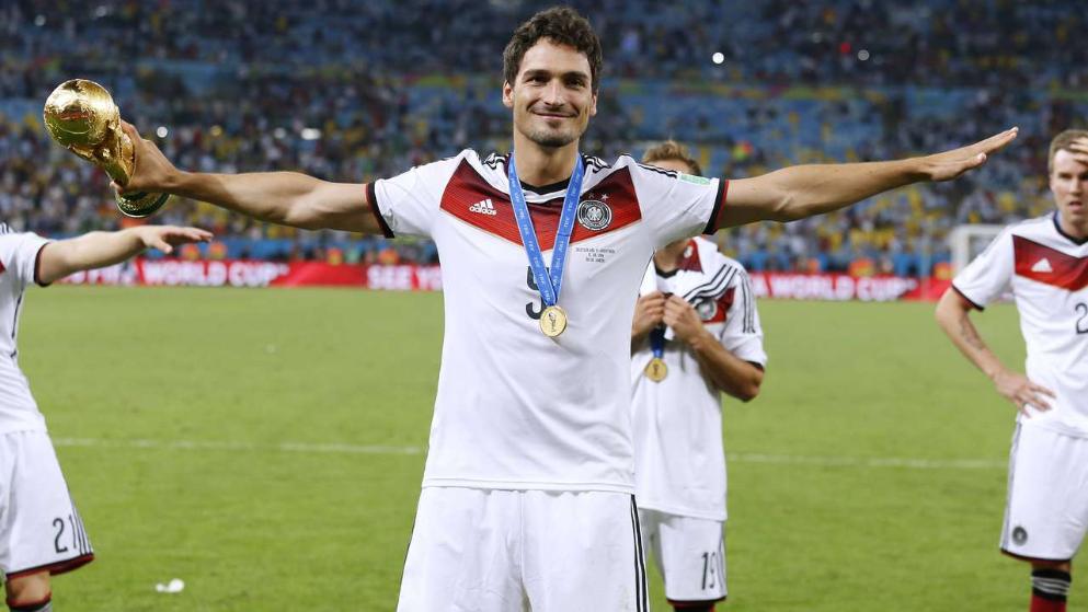 中场的控球 中场的控球