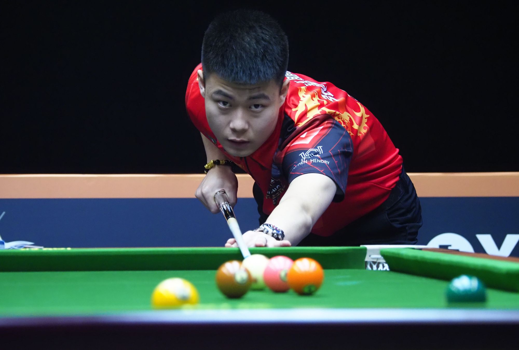 一支球队在 一支球队在