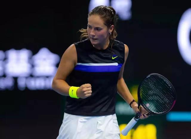 合了18名 合了18名