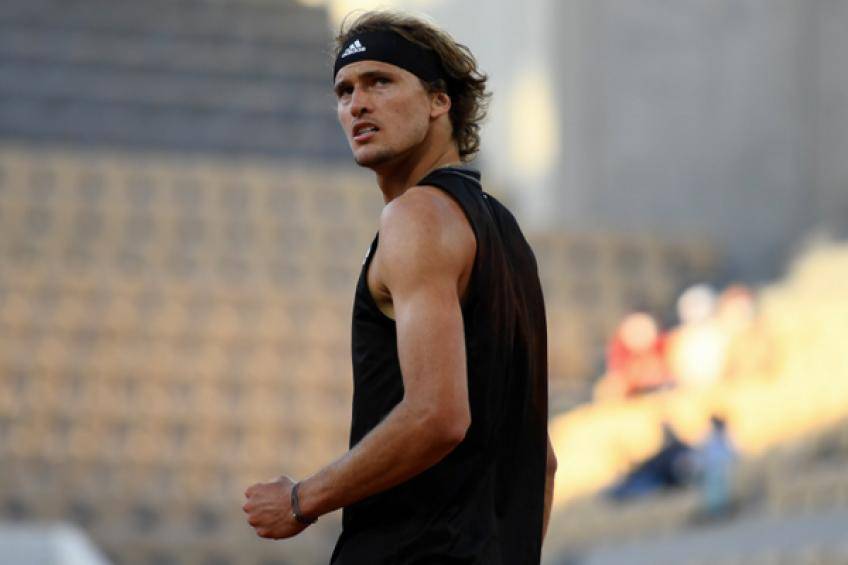 双后腰前顶 双后腰前顶